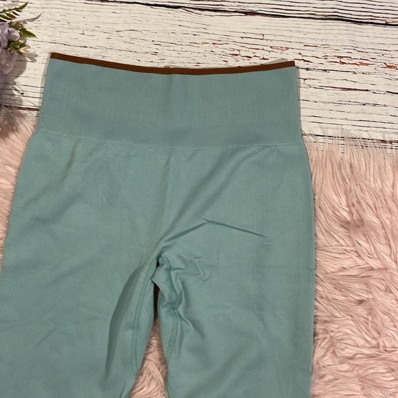 NWT Outdoor Voices Seamless Ribbed 7/8 Legging- Storm - Picture 4 of 9